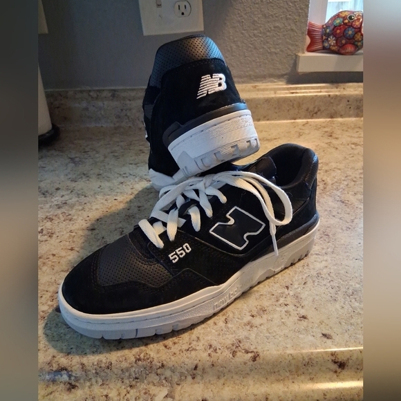 New Balance Shoes - New Balance 550 Black Grey Matter Size M7/W8.5